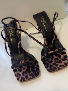 Olivia Ferguson Square Toe Leopard High Heels - Size 6.5
